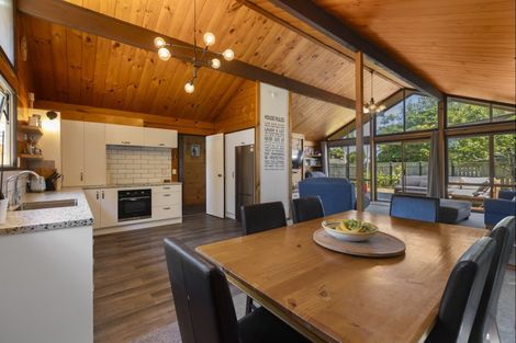 Photo of property in 12 Woodleigh Street, Frankleigh Park, New Plymouth, 4310