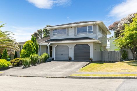 Photo of property in 2 Thurso Grove, Papakowhai, Porirua, 5024