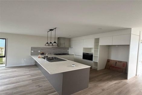 Photo of property in 32 Tumu Road, Papakura, 2110