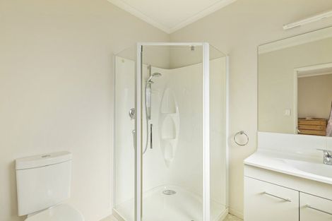 Photo of property in 5 Vardon Way, Waiwhakaiho, New Plymouth, 4312