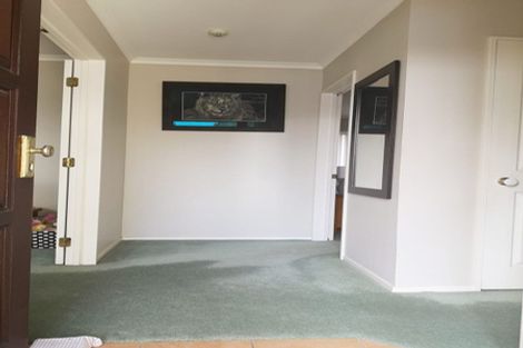 Photo of property in 19 Limerick Place, Dannemora, Auckland, 2016