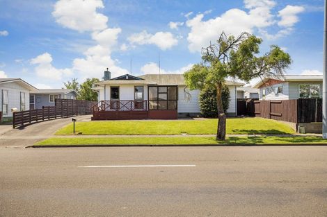Photo of property in 71 Kaimanawa Street, Kelvin Grove, Palmerston North, 4414