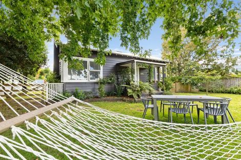 Photo of property in 1 Goldsmith Street, Maeroa, Hamilton, 3200