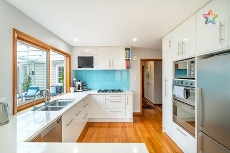 Photo of property in 48 Brook Street, Waterloo, Lower Hutt, 5011