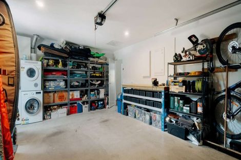 Photo of property in 20 Fallow Street, Jacks Point, 9371