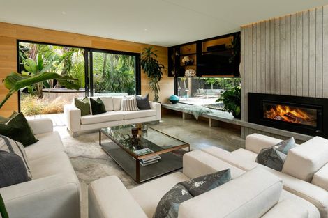 Photo of property in 60 Churchouse Road, Greenhithe, Auckland, 0632