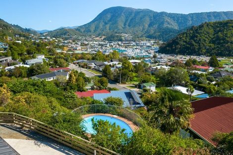 Photo of property in 25 Suffolk Street, Picton, 7220