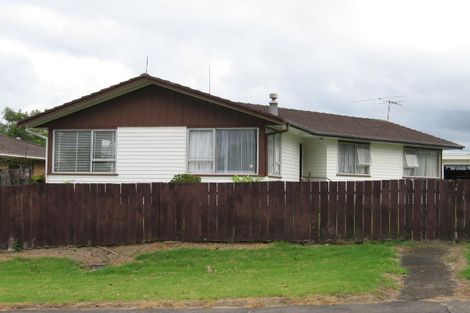 Photo of property in 13 Harmel Road, Glendene, Auckland, 0602