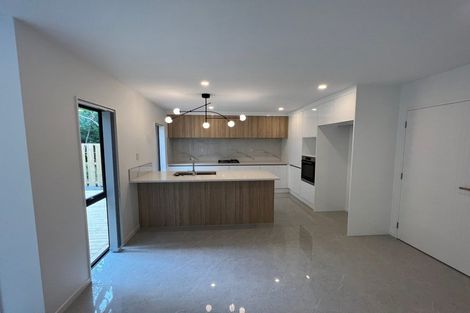 Photo of property in 37d Matipo Road, Mairangi Bay, Auckland, 0630