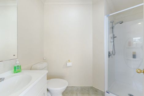 Photo of property in 13b Wharf Road, Te Atatu Peninsula, Auckland, 0610