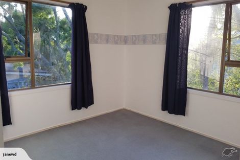 Photo of property in 1/17 Sandown Road, Rothesay Bay, Auckland, 0630
