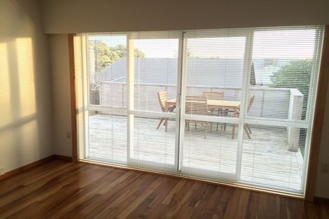 Photo of property in 40-40a Hamblyn Street, Strandon, New Plymouth, 4312