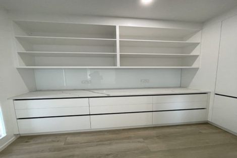 Photo of property in 5 Merton Avenue, Glenfield, Auckland, 0627