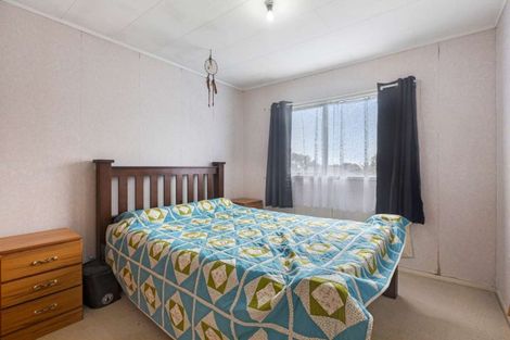 Photo of property in 20 Bundena Place, Clendon Park, Auckland, 2103