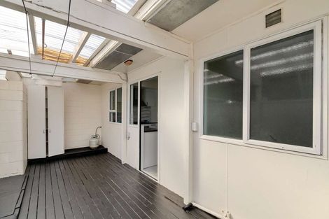 Photo of property in 2/11 Overton Road, Papatoetoe, Auckland, 2025