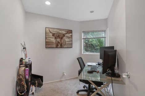 Photo of property in 276 Shaw Road, Titirangi, Auckland, 0604