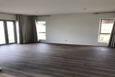 Photo of property in 9 Parkhaven Drive, Rosehill, Papakura, 2113