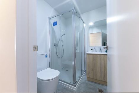 Photo of property in 5 Morihana Close, Glen Eden, Auckland, 0602