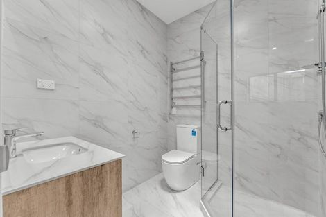 Photo of property in 16 Taukahiwi Road, Pukekohe, 2120