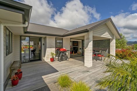 Photo of property in 4 Topping Place, Whitianga, 3510