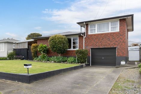 Photo of property in 12 Tawa Street, Levin, 5510
