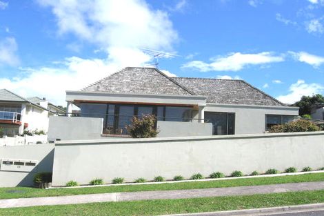 Photo of property in 1/35 Sharon Road, Waiake, Auckland, 0630