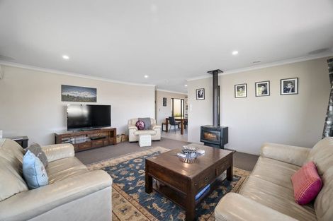 Photo of property in 37 Acacia Bay Road, Nukuhau, Taupo, 3330