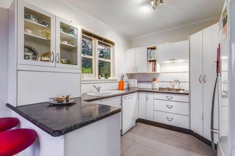 Photo of property in 66 Tiroroa Avenue, Te Atatu South, Auckland, 0610