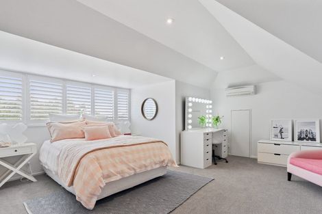 Photo of property in 1/253 Memorial Avenue, Burnside, Christchurch, 8053