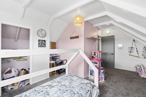 Photo of property in 124 Lower King Road, Tarurutangi, New Plymouth, 4372