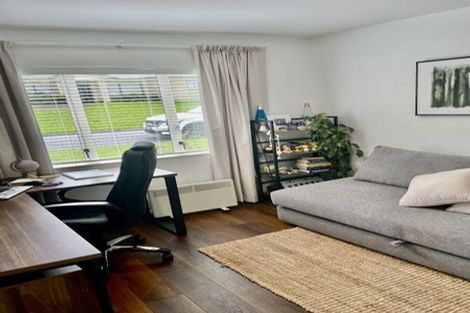 Photo of property in 3 Fresil Lane, Massey, Auckland, 0614