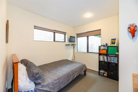 Photo of property in 46a Brains Road, Kelston, Auckland, 0602