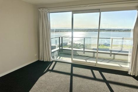 Photo of property in 66 Te Awakura Terrace, Mount Pleasant, Christchurch, 8081