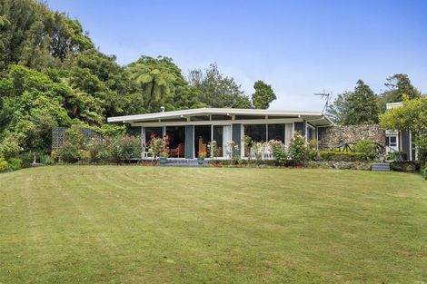 Photo of property in 12 Totara Terrace, Inglewood, 4330