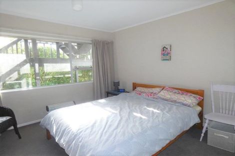 Photo of property in 1/10 Downing Street, Crofton Downs, Wellington, 6035