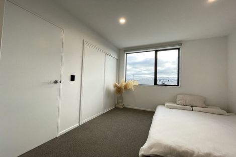 Photo of property in 11 Koral Lane, Broomfield, Christchurch, 8042