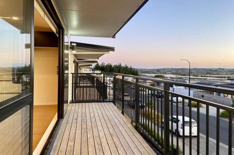 Photo of property in 58 Ascension Crescent, Orewa, 0931