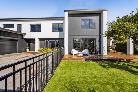 Photo of property in 12a Kauri Street, Merrilands, New Plymouth, 4312