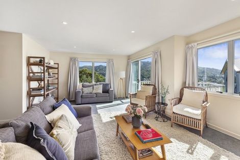 Photo of property in 2/143 Cockayne Road, Khandallah, Wellington, 6035