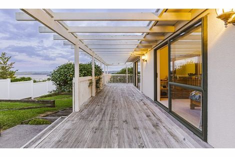 Photo of property in 107 Pah Road, Cockle Bay, Auckland, 2014