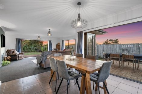 Photo of property in 33 Woodleigh Place, Ohauiti, Tauranga, 3112