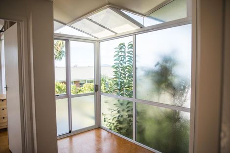 Photo of property in 1/11 Liston Street, Northcote, Auckland, 0627