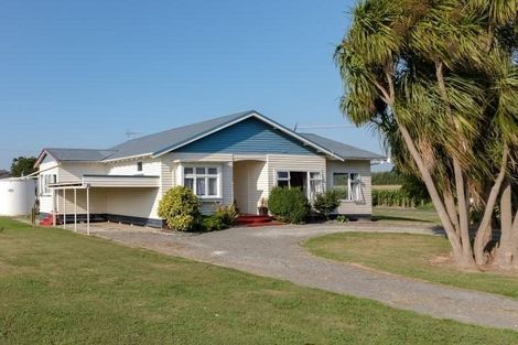 Photo of property in 142 Seddon Street, Patutahi, Gisborne, 4072