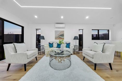 Photo of property in 106b Edgewater Drive, Pakuranga, Auckland, 2010