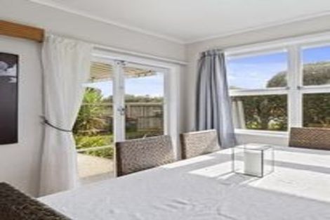 Photo of property in 27 Litten Road, Cockle Bay, Auckland, 2014