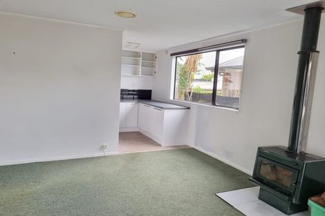 Photo of property in 2/87 Manuroa Road, Takanini, 2112