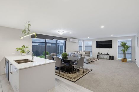 Photo of property in 15 Marcoola Drive, Rolleston, 7614