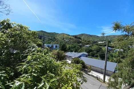 Photo of property in 35 Ticehurst Road, Lyttelton, 8082