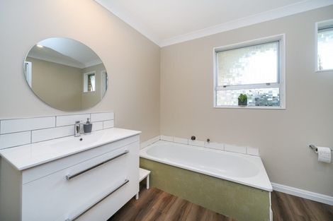 Photo of property in 8 Wedgwood Grove, Highbury, Palmerston North, 4412