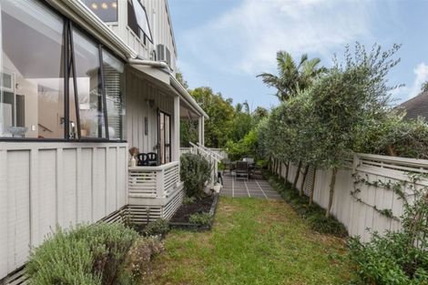 Photo of property in 2/24 Aramoana Avenue, Devonport, Auckland, 0624
